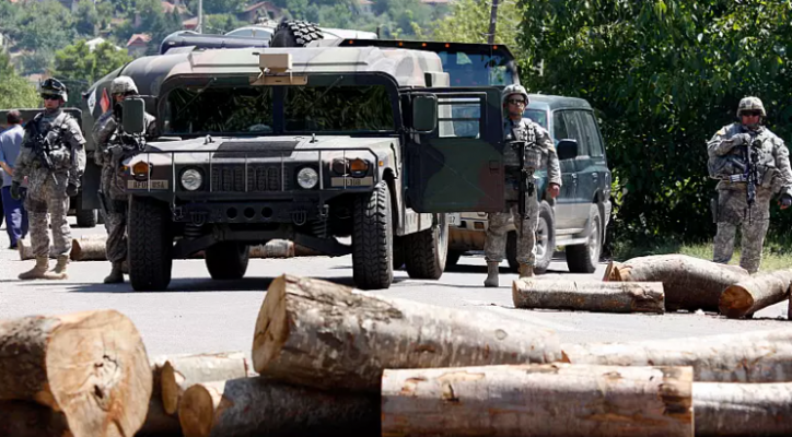 Kosova ile Sırbistan arasında gerginlik