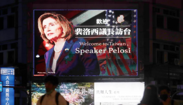 Nancy Pelosi trifft trotz Chinas Warnungen in Taiwan ein