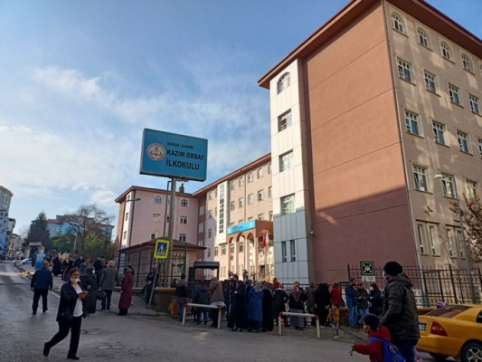 Beş öğrenciye cinsel istismardan suçlu bulunan ilkokul öğretmenine 35 yıl hapis