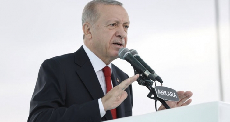 Erdoğan yurt dışına göç edenleri ve göç etmek isteyenlere “Süfli” dedi