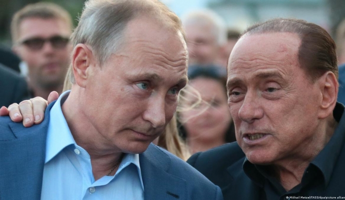 Berlusconi sagt, er sei mit Putin “wieder in Kontakt” gekommen