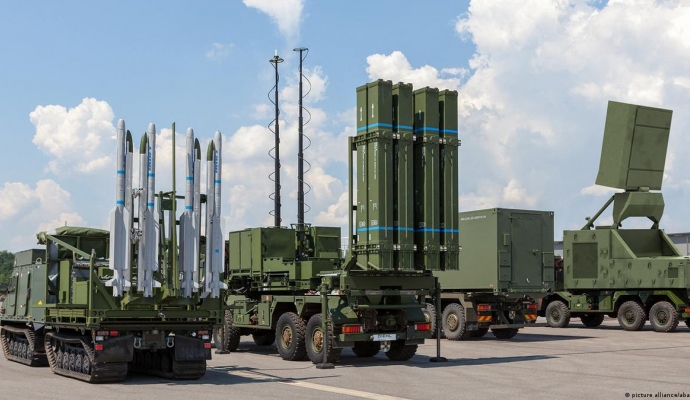 Deutschland und 14 NATO-Verbündete vereinbaren die Lieferung von Luftabwehrsystemen