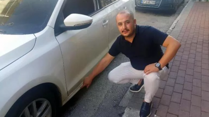 Satın aldığı otomobilin önü 2013 arkası 2015 model çıktı