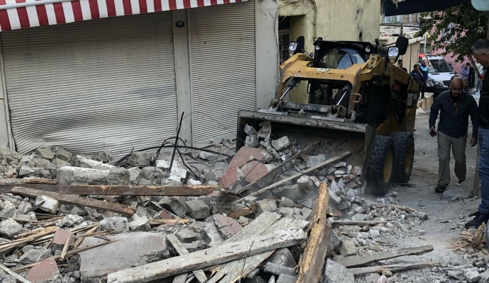İzmir’in Buca ilçesinde 4.9 büyüklüğünde deprem