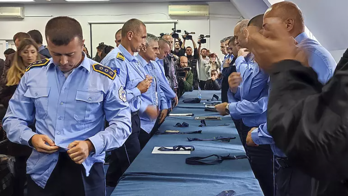 Kosovalı Sırplar araç plakası krizi yüzünden devletteki görevlerinden ayrılıyor