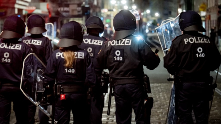 Linz’de sokak çatışmaları devam ediyor
