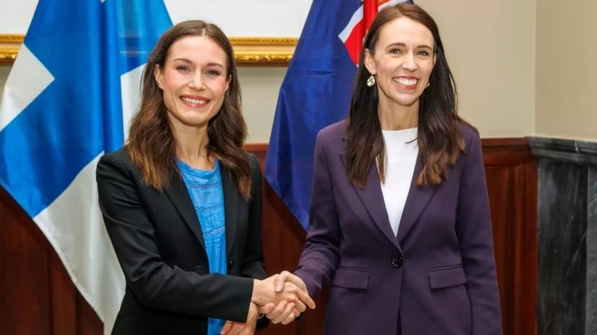 Jacinda Ardern und Sanna Marin weisen die Behauptung zurück, sie hätten sich aufgrund ihres “ähnlichen Alters” getroffen