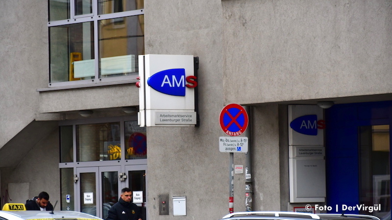 Dört saat çalışmak için, dört saat yol gitmesi istendi