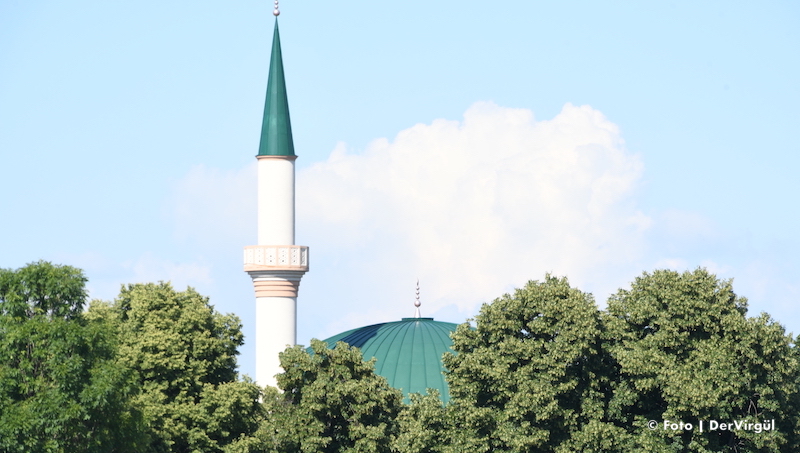 Viyana’da bir camiinin Hamas’ı desteklediği söyleniyor