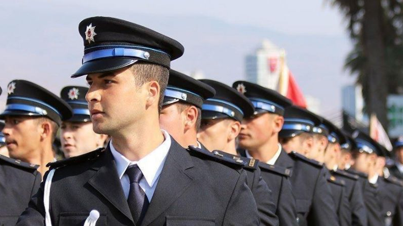 Polis bıyık bırakabilecek | Hilal, pos ve badem bıyık yine simgeleşir mi?