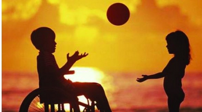 Engelli çocuklar için artan aile ödeneklerine erişim kolaylaşıyor