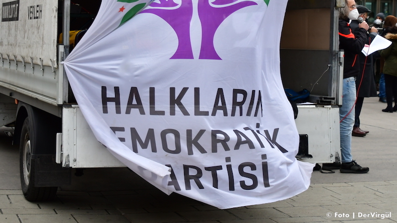 HDP’nin Hazine yardımı hesabına bloke konuldu
