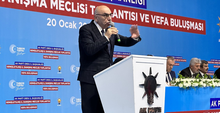 “Tayyip ağabeyin ayakkabısını elimizle yalamamız lazım” diyen milletvekili özür diledi