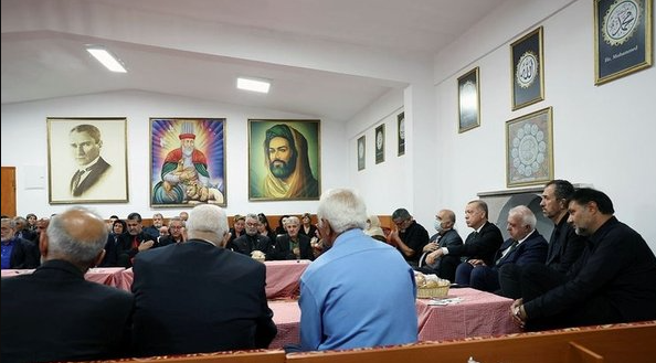CHP ve AK Parti danışmanlığından, Alevi-Bektaşi Kültür ve Cemevi Başkanlığına