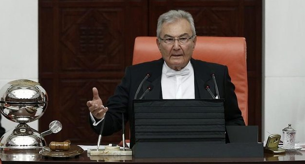 Deniz Baykal hayatını kaybetti
