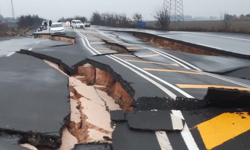 Deprem nedeniyle an itibarıyla toplam 284 kişi hayatını kaybetti