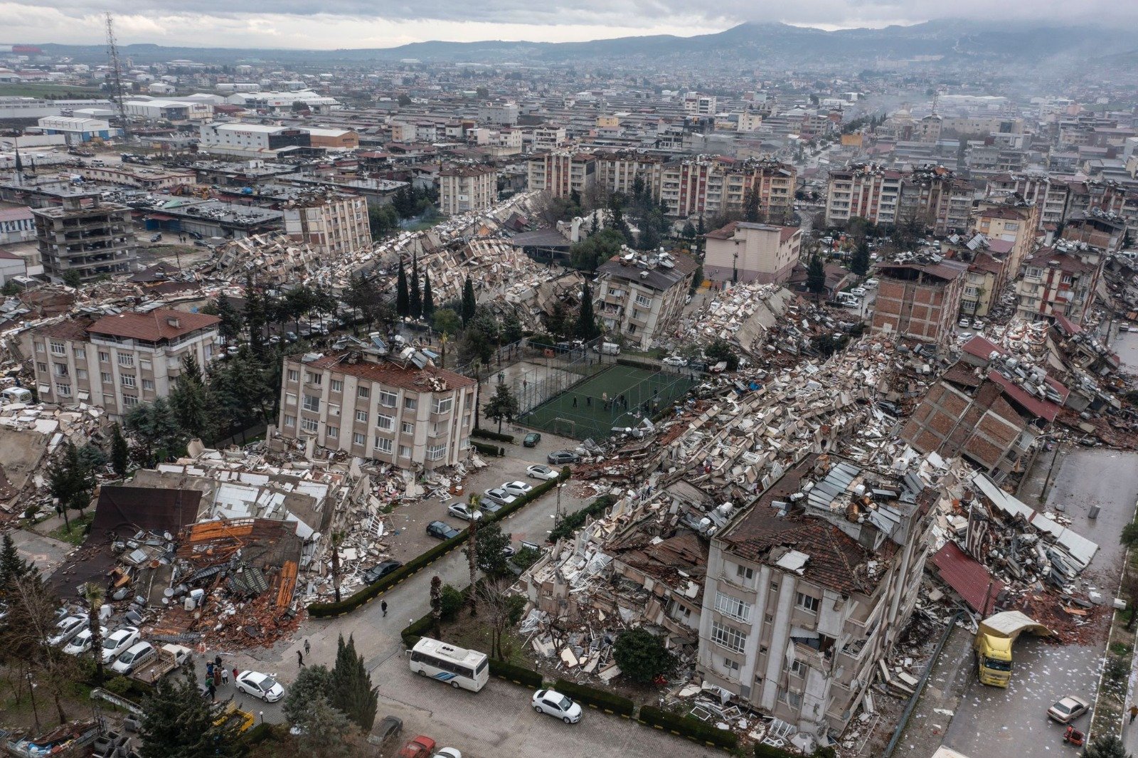 Depremde iki Avusturyalının öldüğü açıklandı