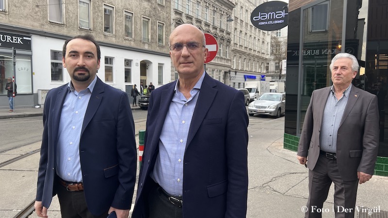 CHP’li Tekin Bingöl Viyana’da partilileriyle bir araya geldi