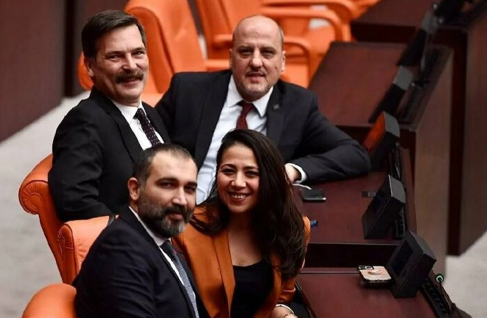 TİP’li dört milletvekili ‘ev arkadaşıymış’