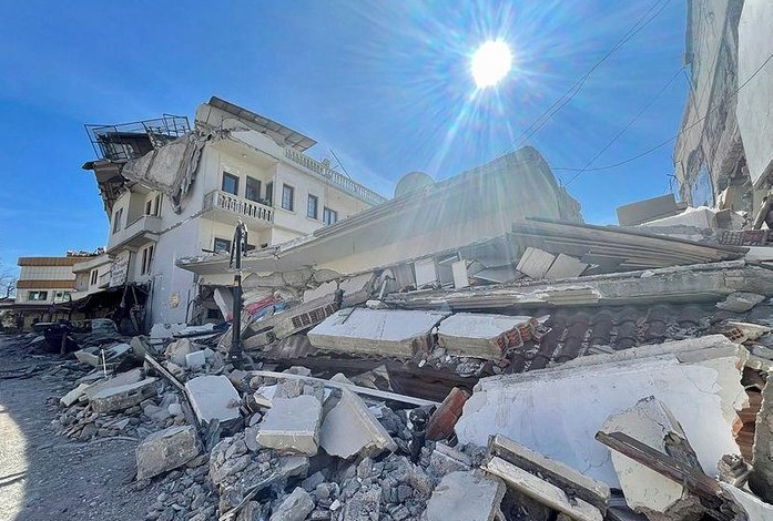 Hatay ve Malatya’da ardı ardına üç deprem