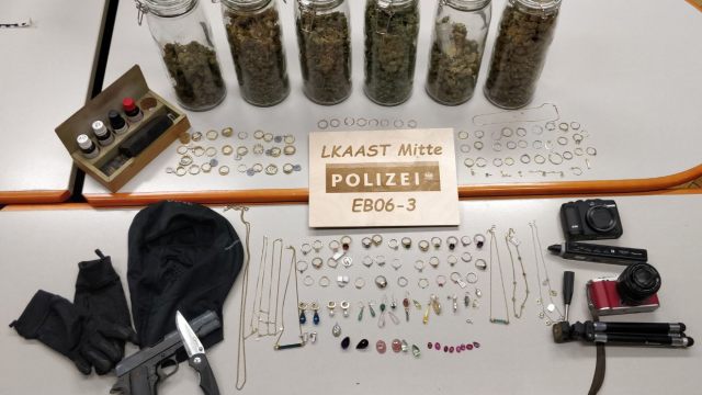 Seri hırsız, Viyana’daki kuyumculardan 600.000 Euro değerinde mücevher çaldı