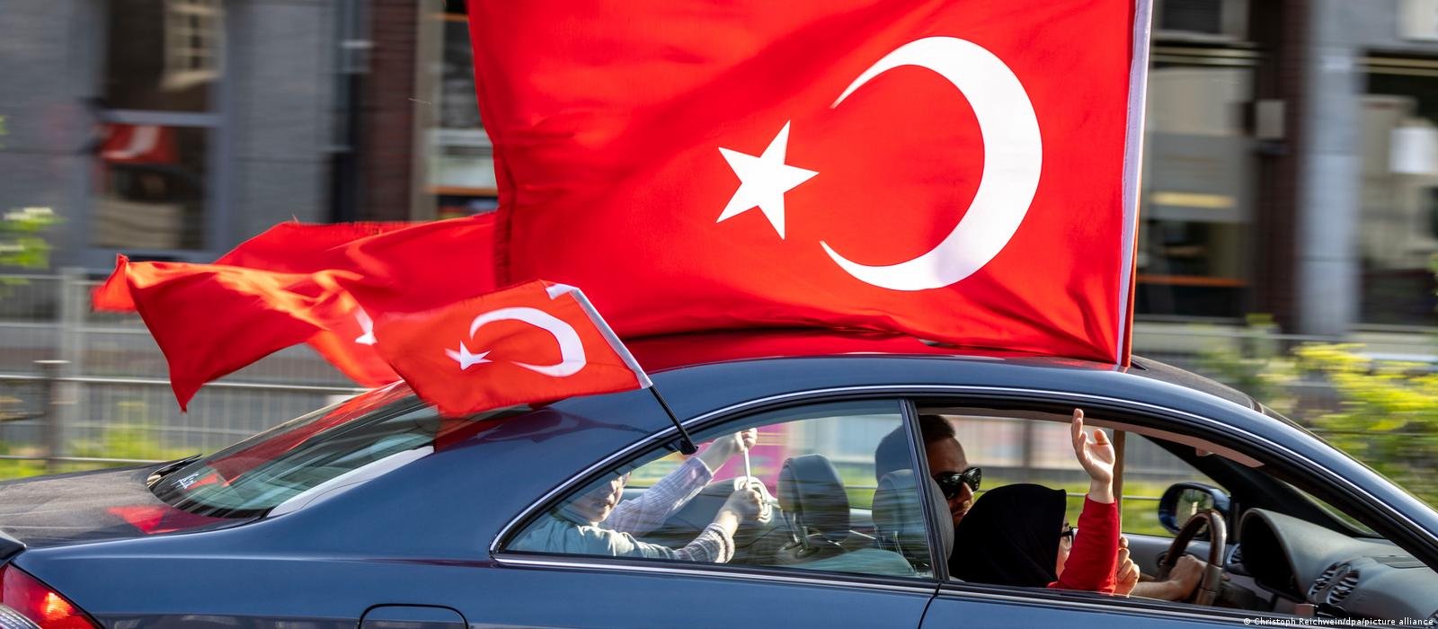 Stuttgart’ta üç kişi yaralandı