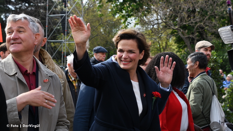 Rendi-Wagner siyasetten tamamen çekiliyor
