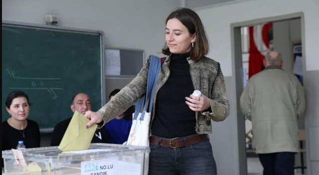 Türkiye bugün sandık başına gidecek