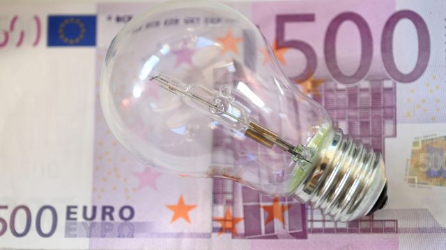 Elektrik fiyat endeksi temmuz ayında yüzde 13,4 düştü