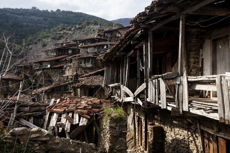 İzmir’in hayalet köyü olarak bilinir | Lübbey Köyü