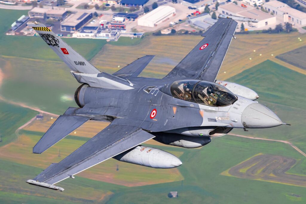 Türkiye’nin F16 uçakları Avusturya semalarında