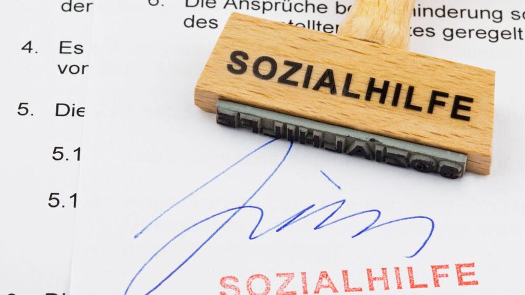 Bankada 200 Bin Euro parası olmasına rağmen, sosyal yardım alan adam yargılandı