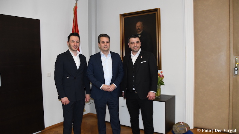 FPÖ’nün Türk Adayı Mehmet Özay | “İlk Olmanın Bedelini Ödedim”