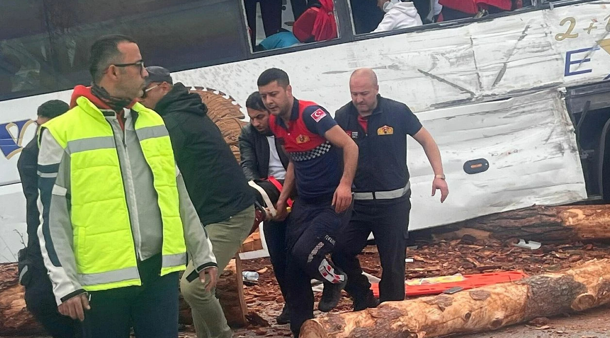 Zincirleme Kaza | 6 Ölü, Çok Sayıda Yaralı