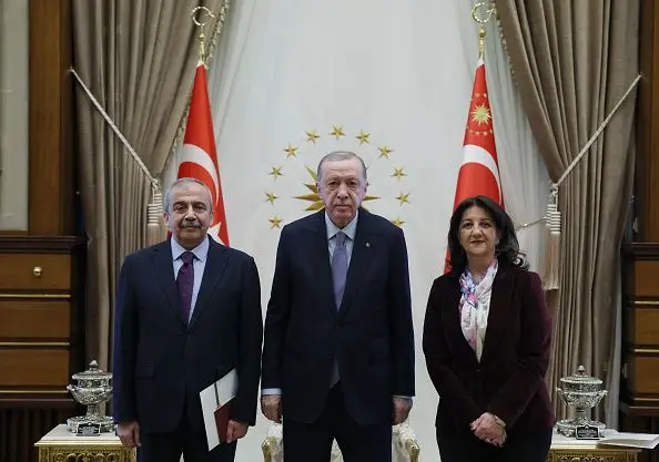 Sırrı Süreyya Önder kimdir?