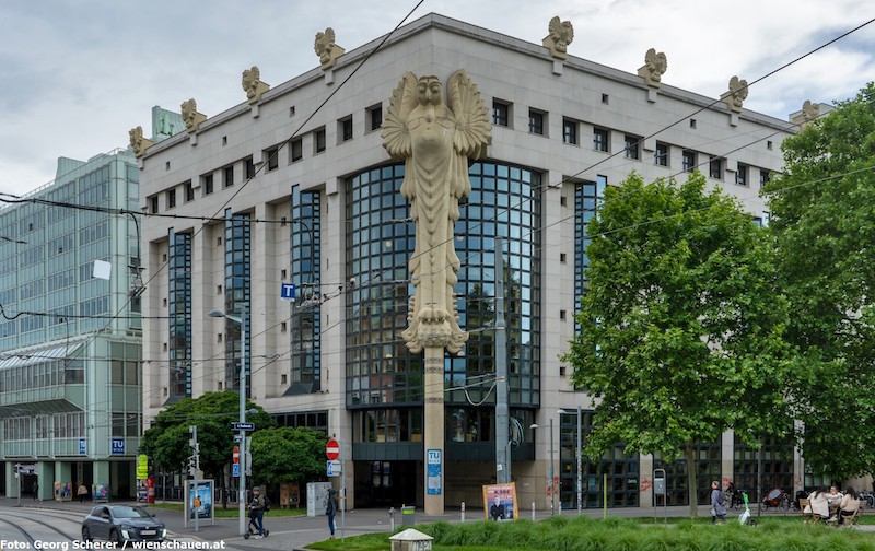 TU Wien Kütüphanesi | Postmodern Mimarinin Mizah Dolu Yüzü