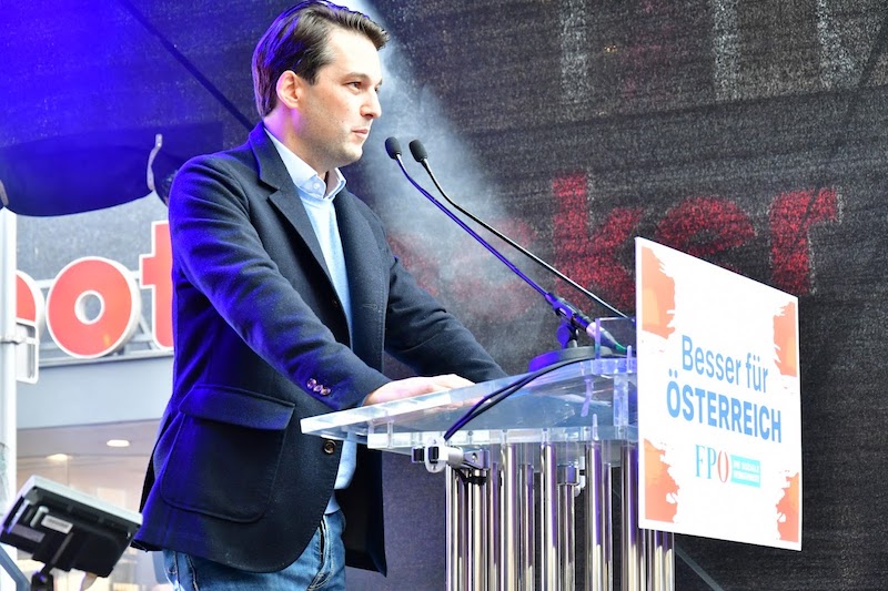 FPÖ Viyana Lideri Nepp’ten Viyana’daki Okuldaki LGBTQ+ Haftasına Tepki