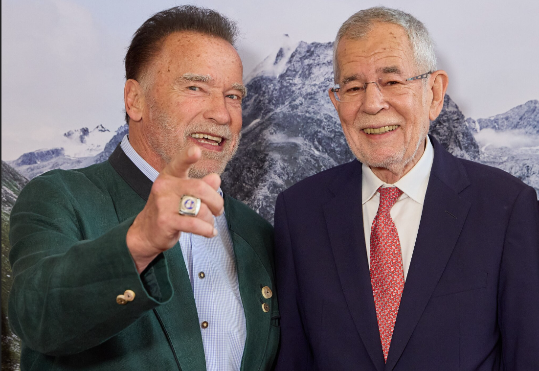 Schwarzenegger’den Viyana’daki Zirvede Çağrı | “Daha Az Şikâyet, Daha Fazla Eylem”