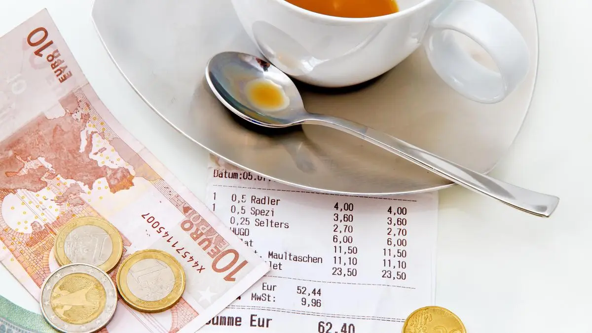 Trinkgeld Kalıyor, Pauschale Geliyor | Yeni Düzenlemede Neler Var?