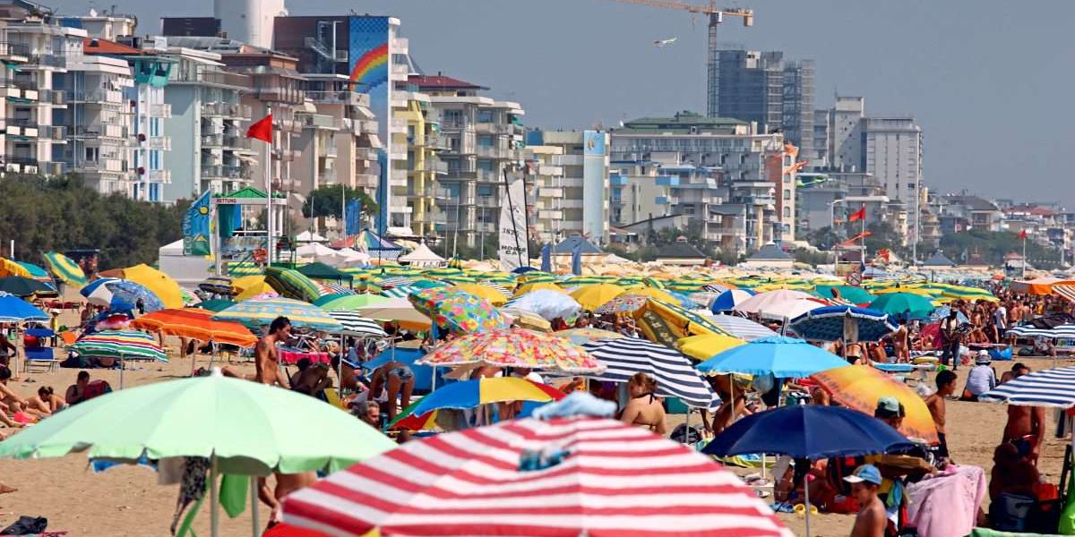İtalya’da Plaj İşletmecileri Fiyat Eleştirilerini Reddetti