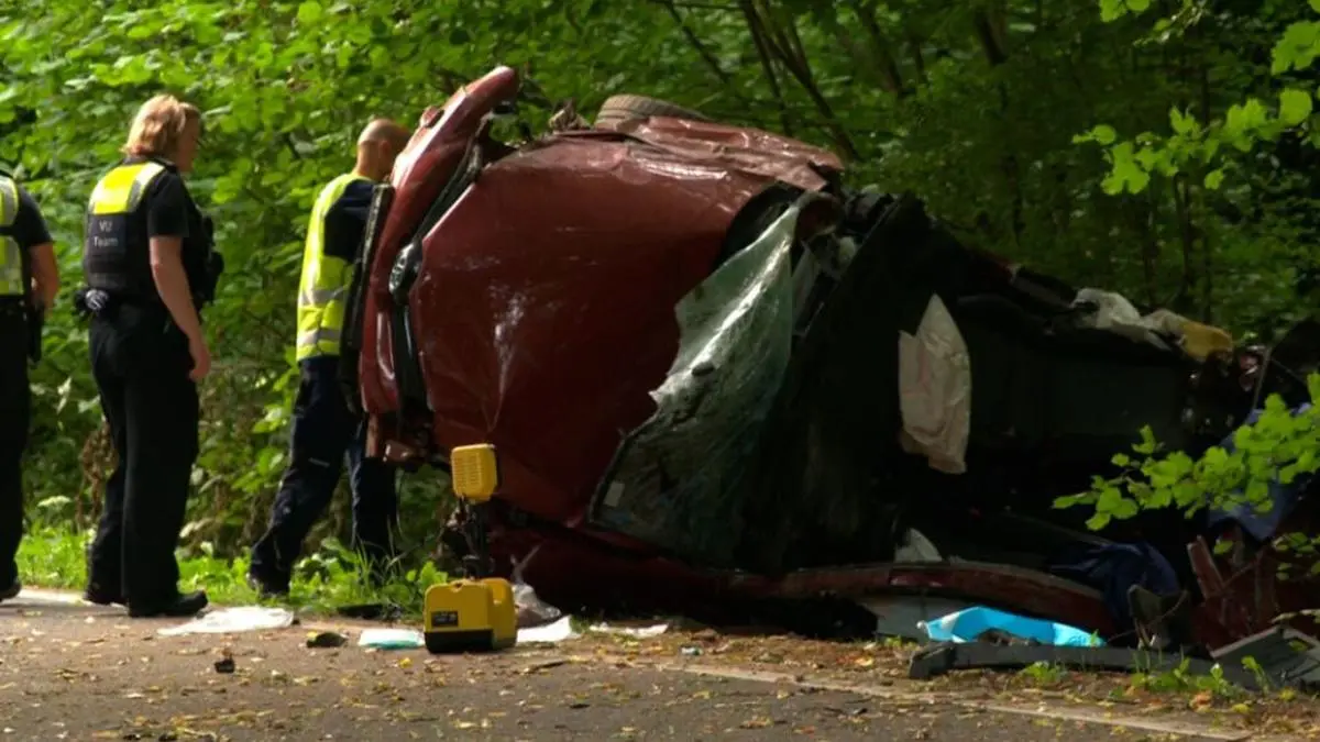 Almanya’da Feci Kaza | 4 Genç Hayatını Kaybetti – Sürücü [16] kaçtı