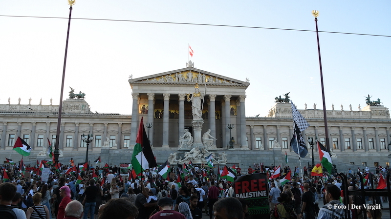 Viyana’da Filistin Gösterisine 10.000’den Fazla Katılım