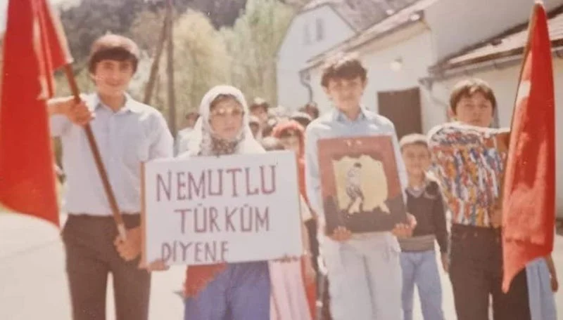Avusturya’da 1981 Yılında Bayram Etkinliği | “Atatürk Posterini Kendimiz Çizdik”