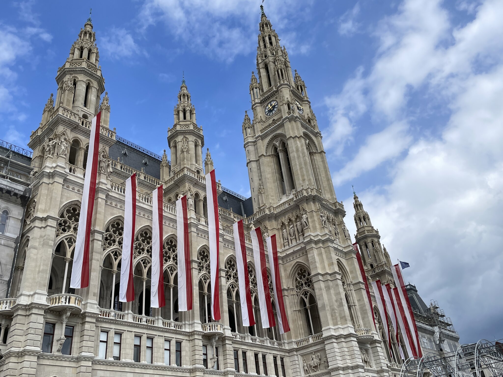 Viyana Eyalet Hükümeti Politikacı Maaşlarında Sıfır Zam Uygulamak İstiyor