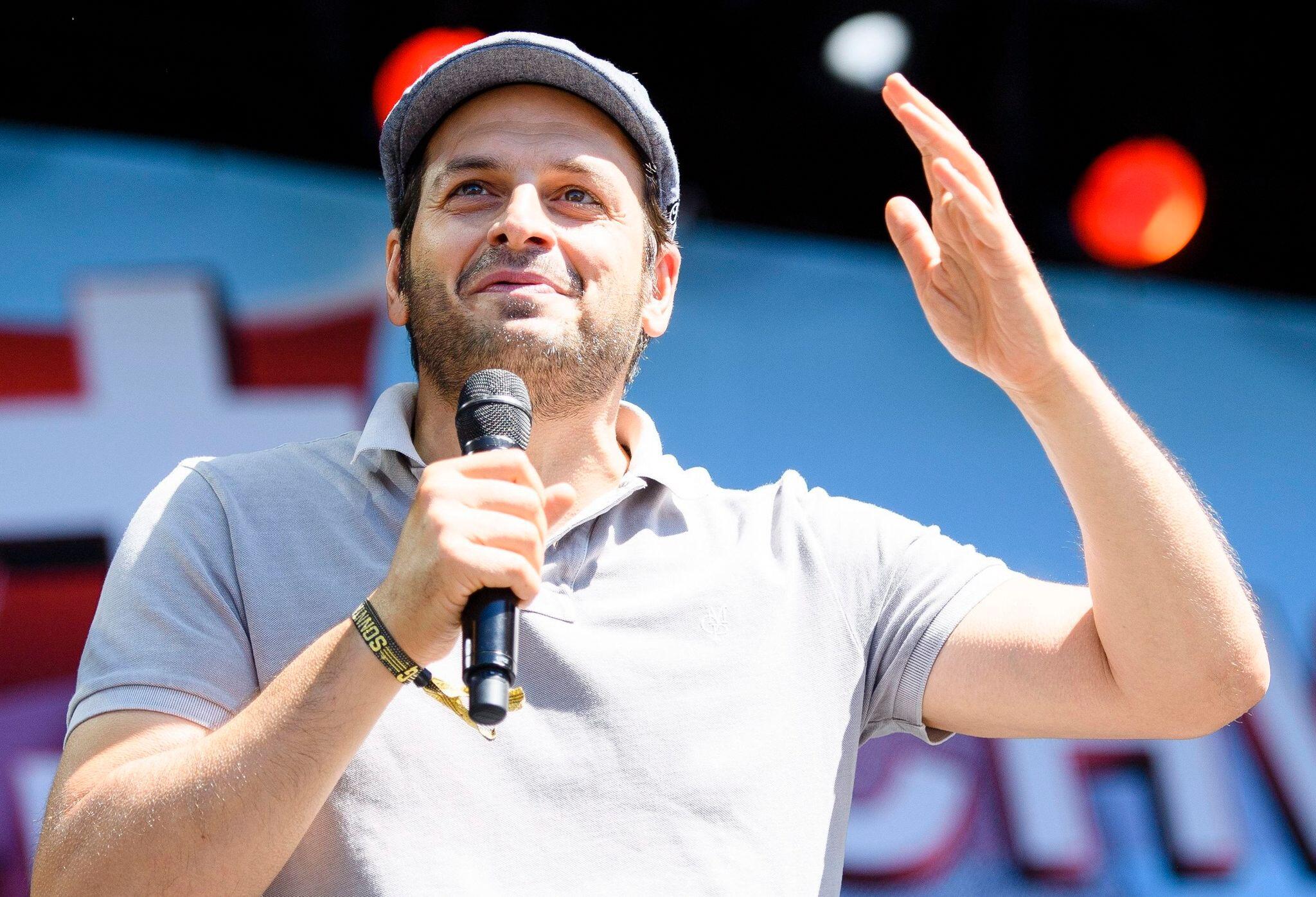 Komedyen Kaya Yanar Sahne Kariyerine Son Veriyor