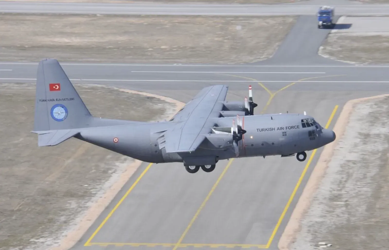 TSK’ya ait kargo uçağı Azerbaycan-Gürcistan sınırında düştü