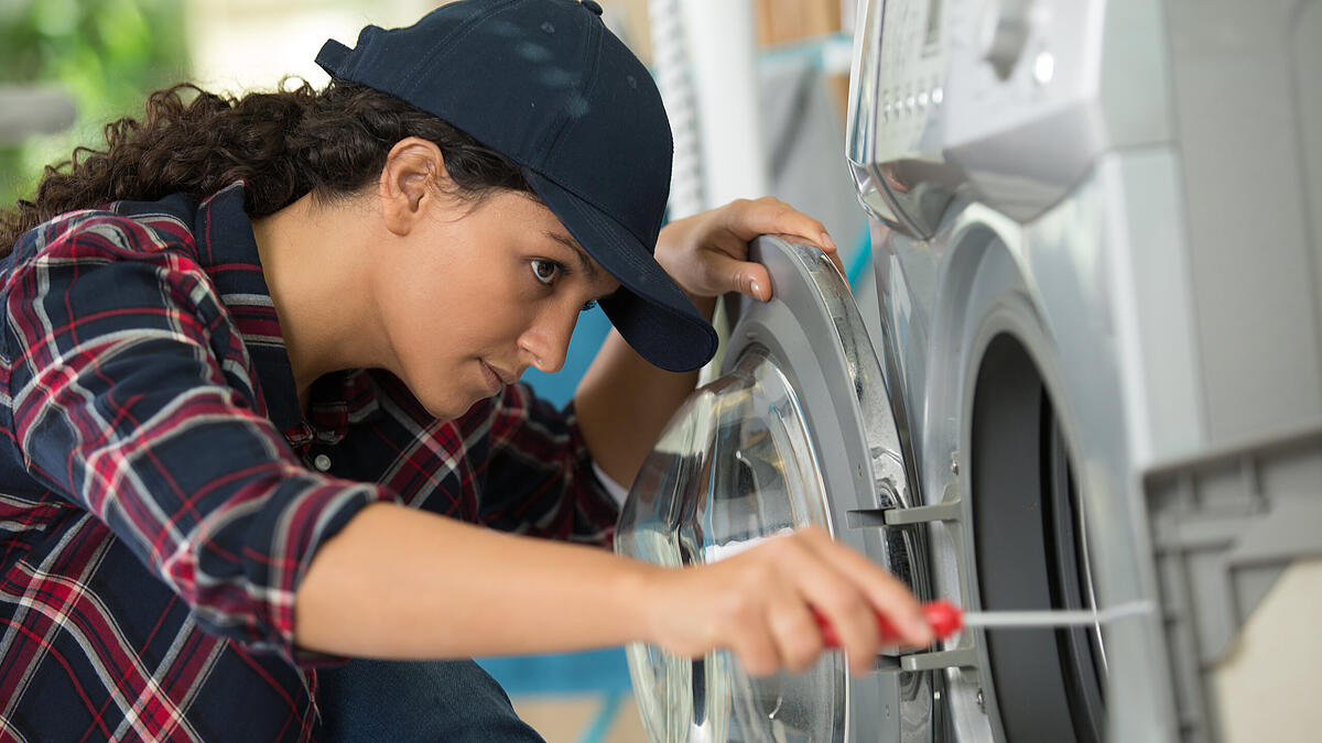 Reparaturbonus geri geliyor | Ancak cep telefonu tamiri ödenmeyecek