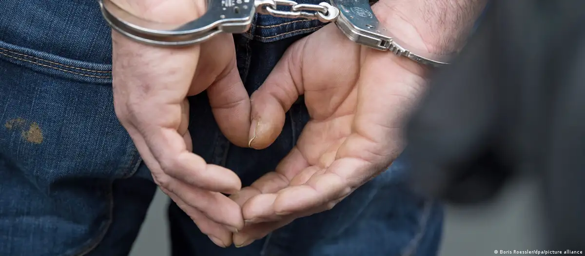 Almanca dil sertifikası satanlara operasyon |Baş şüpheli Türkiye’ye kaçtı