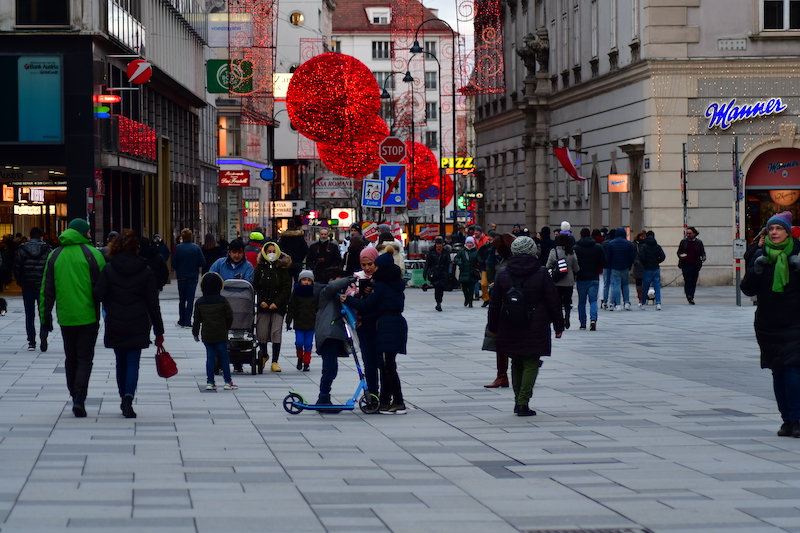 8 Aralık 2025’te Viyana’da alışveriş: Market ve Mağazaların çalışma saatleri