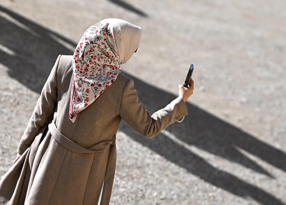 Özgürlükten Korkan Devlet | Başörtüsü Yasağı